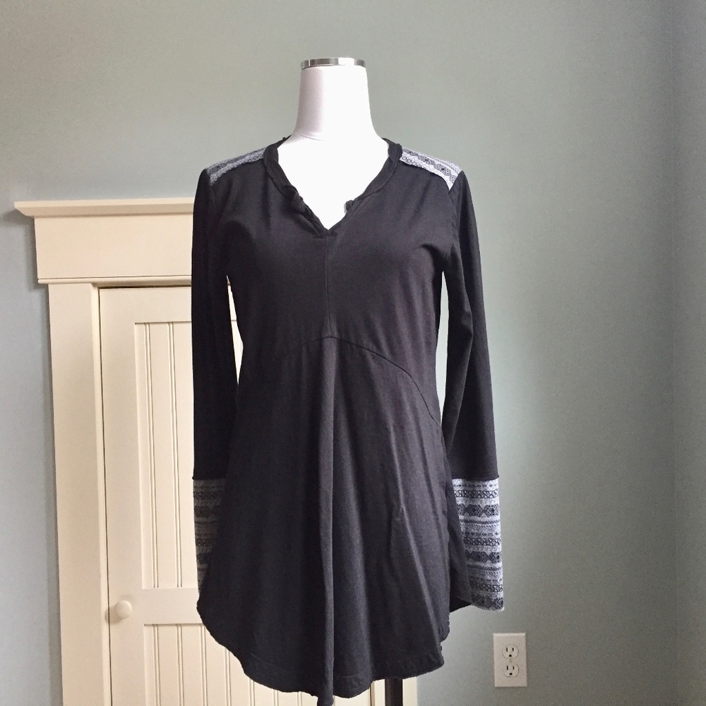 Mod-O-Doc Black Knit Tunic
